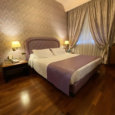 Hotell Nsm Cicolella 4*
